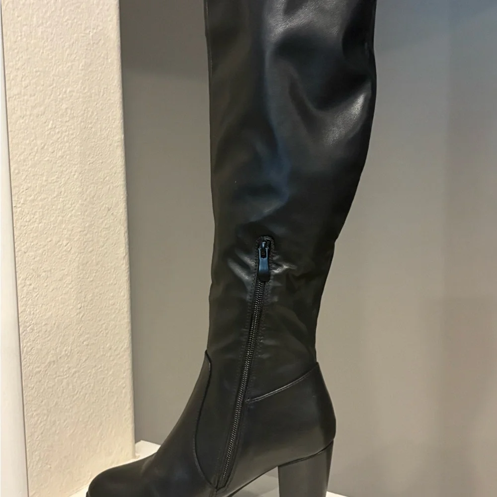 Dream Pairs Midleg Block Heel Boots Woman's 7 Black (WORN 2X) - Picture 3 of 13